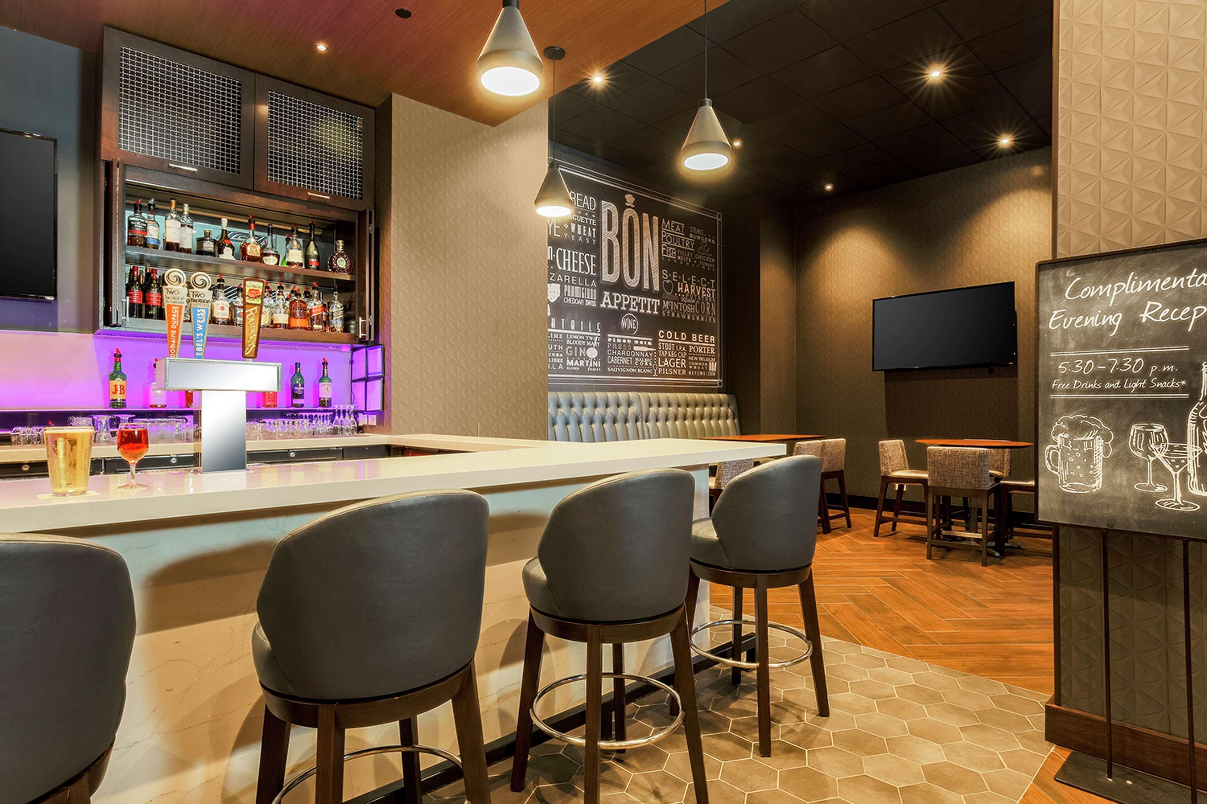 Embassy Suites By Hilton Chicago Lombard Luaran gambar