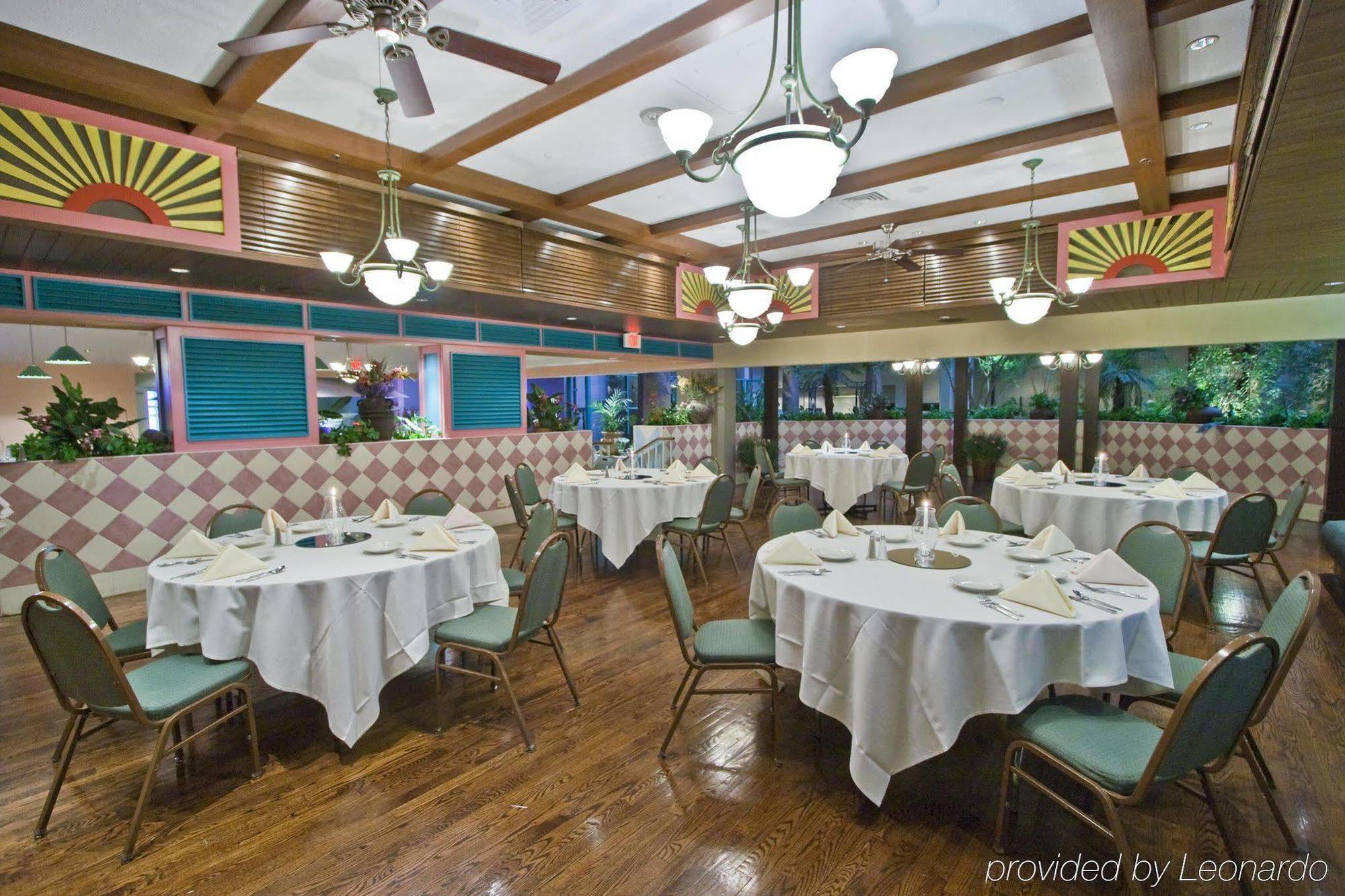 Embassy Suites By Hilton Chicago Lombard Restoran gambar